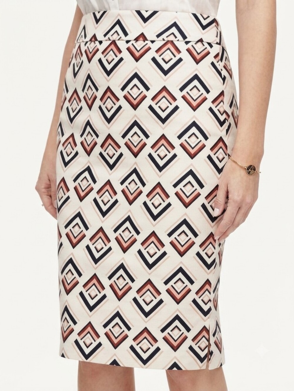 (1770) ANN TAYLOR Tall Chevron Jaquard Pencil Skirt, Size 6T